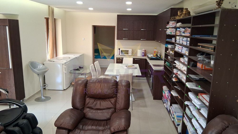 Продава се Къща в с. Кипра, Област Варна - 300 кв.м за 600 €/кв.м - Снимка #6