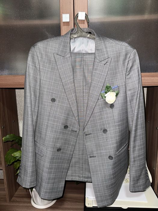 Простам свабедный костюм