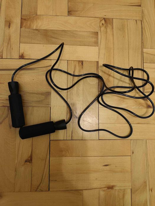 Въже за скачане 220 см.