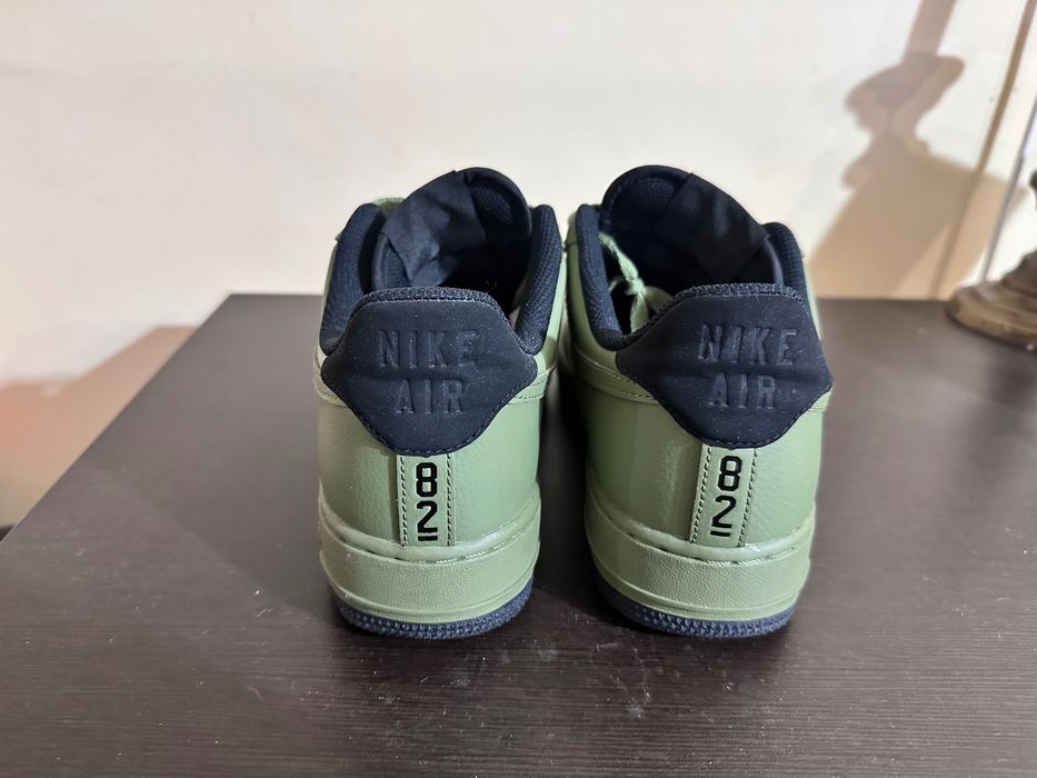 Nike air номер-40 стелка 25 см цвят зелено-каки