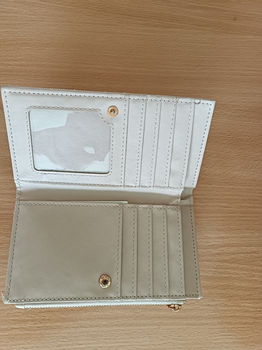 Дамско портмоне, запазено