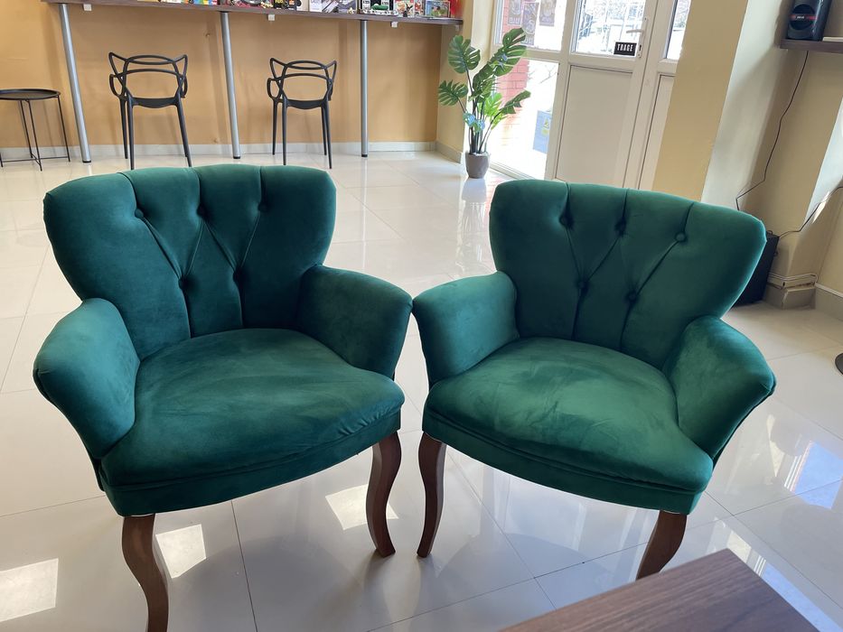 Set canapea cu 2 fotolii