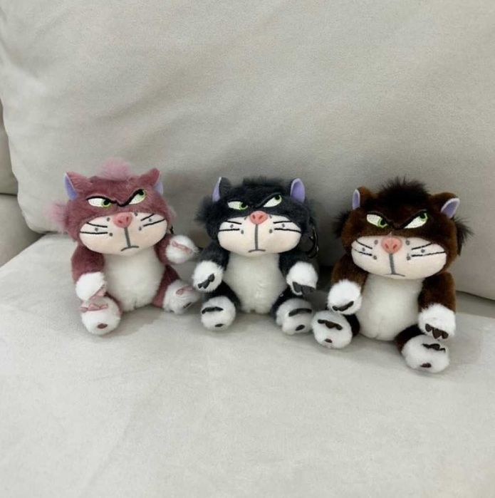 Плюшена играчка от любима анимация 25 см