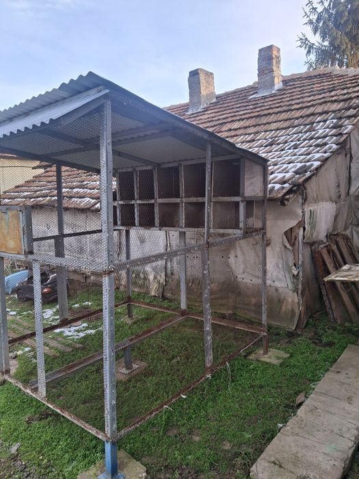 Клетка за птици.