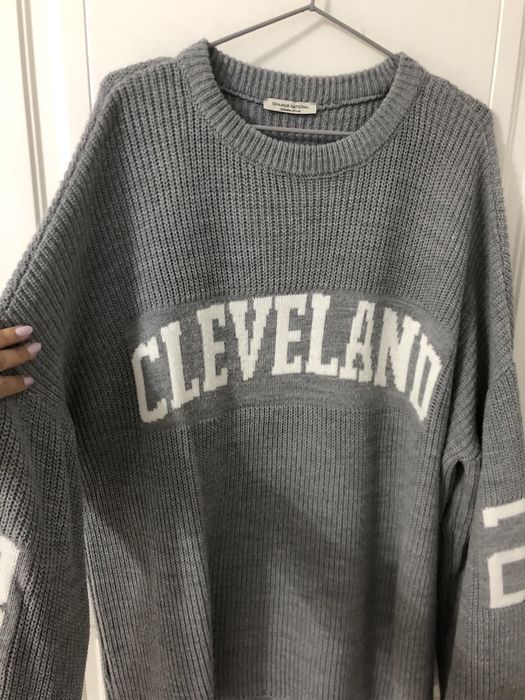 Свитер оверсайз и юбка