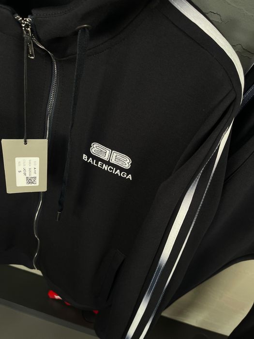 Trening Barbati Balenciaga Negru & Alb!