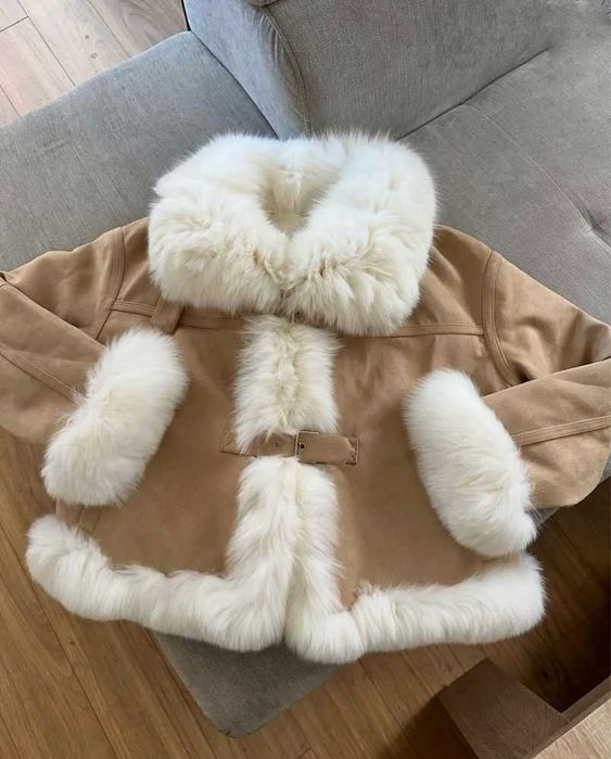 Дамско яке с естествен пух