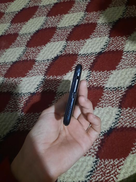 Samsung a10s kafolati bilan karabka yuq