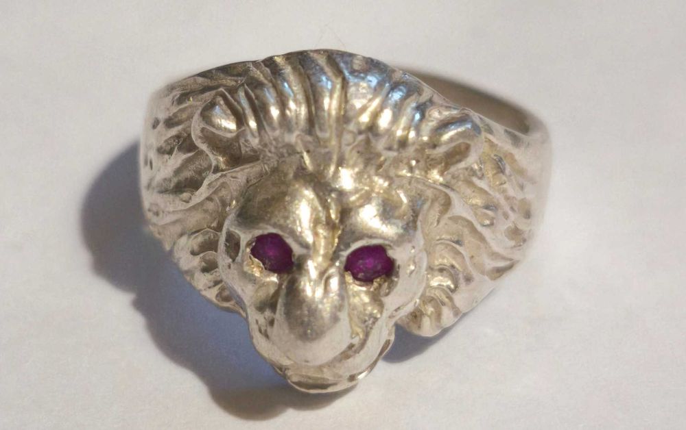 Сребърни бижута, Брошка и Пръстен