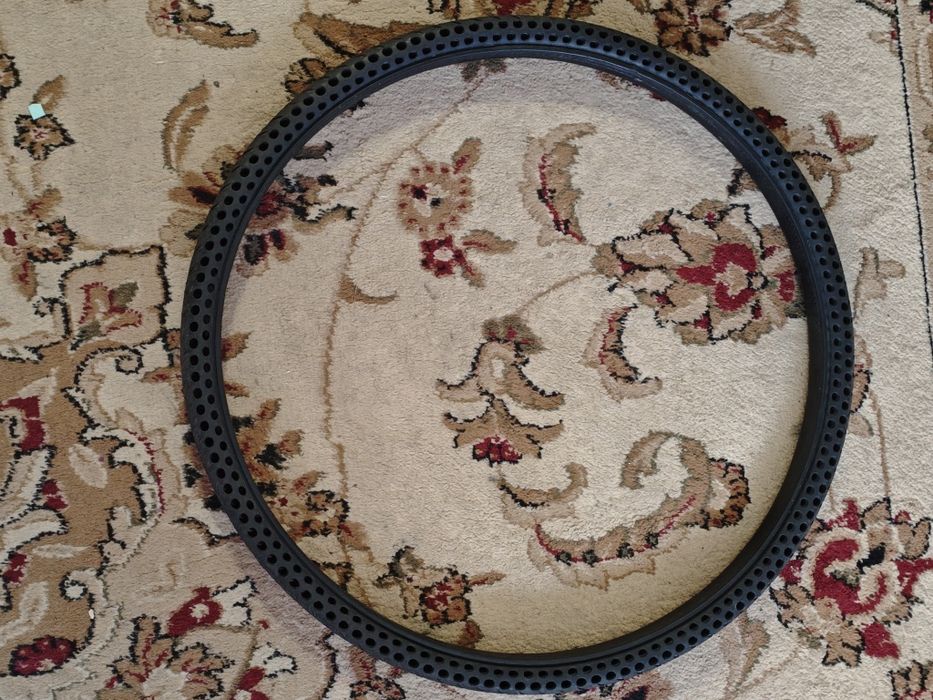 Безвоздушная покрышка для велосипеда