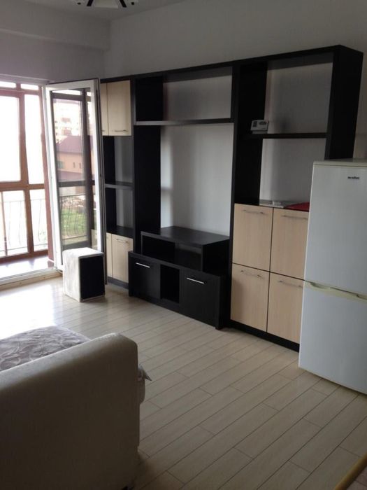 Vand apartament 3 camere