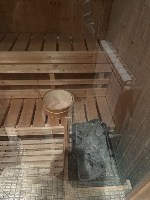 Продам сауну и бассейн-джакузи