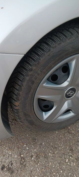 Hyundai Elantra  cumpărată din Ro.