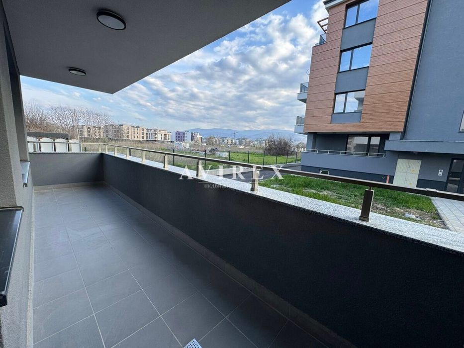 Продава се Двустаен апартамент в Пловдив, Остромила - 81 кв.м за 882 €/кв.м - Снимка #8