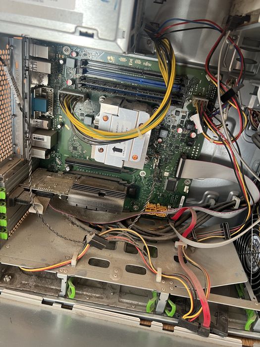 Pc-uri complete perfect functionale