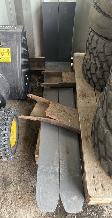 Вилы (клыки) на погрузчик