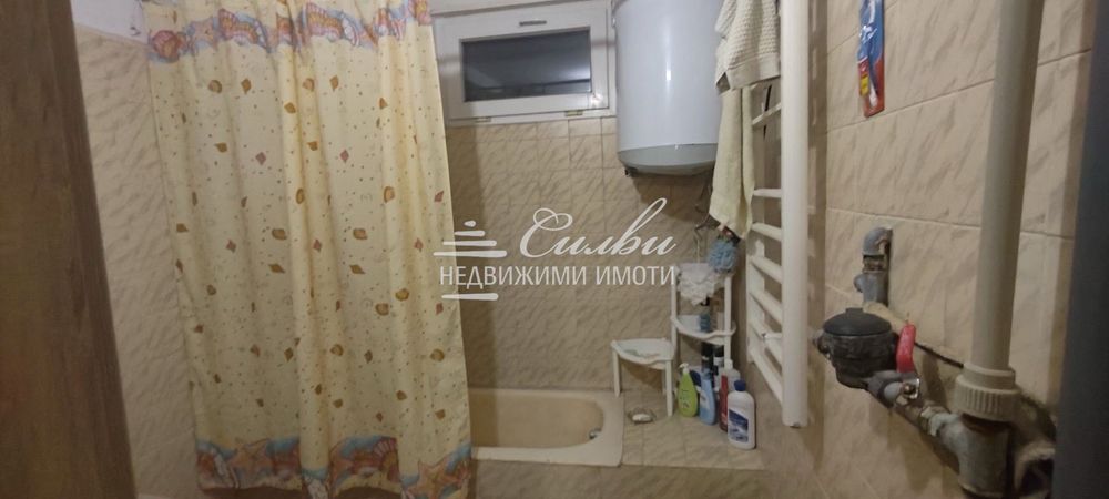 Етаж от къща в Шумен-Военно училище площ