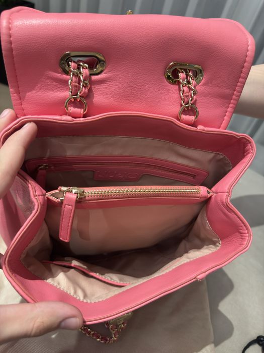 Кожена раница на марката Liu Jo