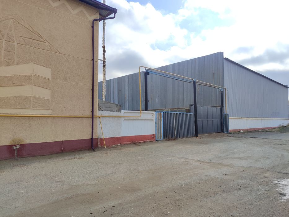 Склад хам офис арендаға бериледи, ислеп шығарыуға қолайлы 380 ток бар.