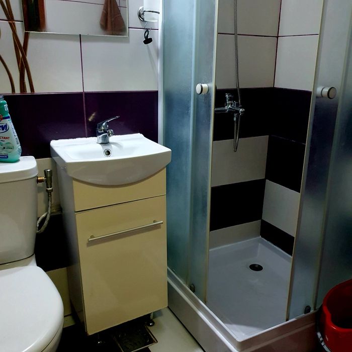 3 camere, 44 mp, etaj 1 – zona BIG, centrală