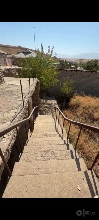 Қурилиши тугалланмаган ҳовли сотилади.