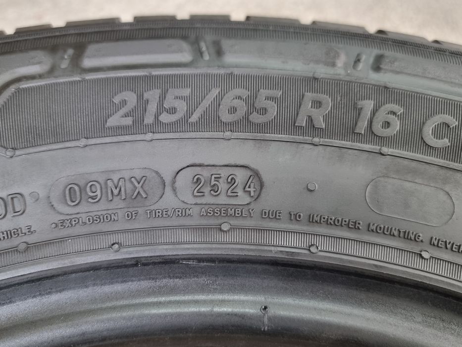 215/65/16 C Michelin 4Броя: 250€ 8мм