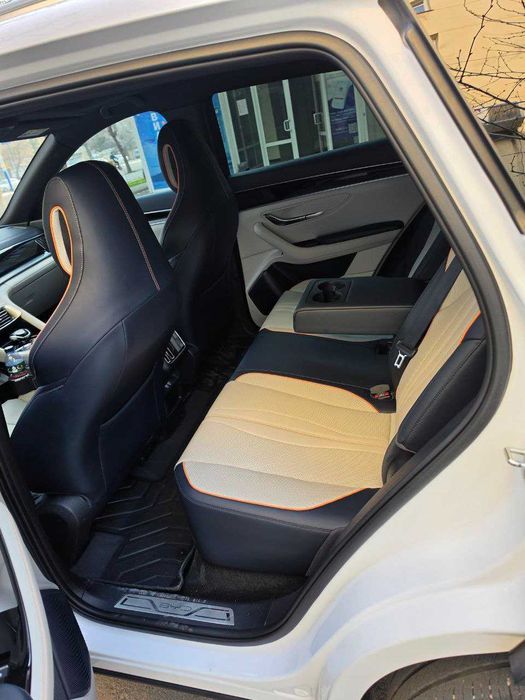 BYD SONG PLUS DM-i - гибрид