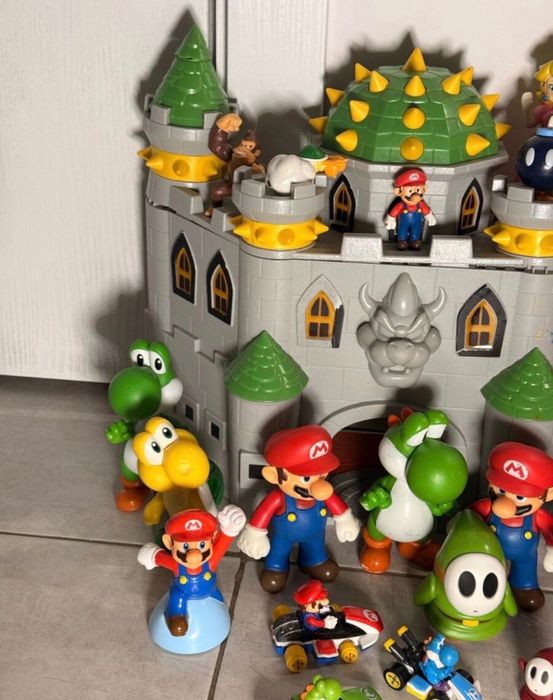 Super Mario Job Lot / Замък / Кораб / Фигурки