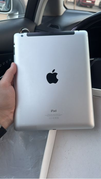 Айпад 4,     64gb