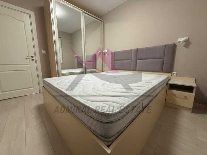 Чисто нов -двустаен -Зимно кино