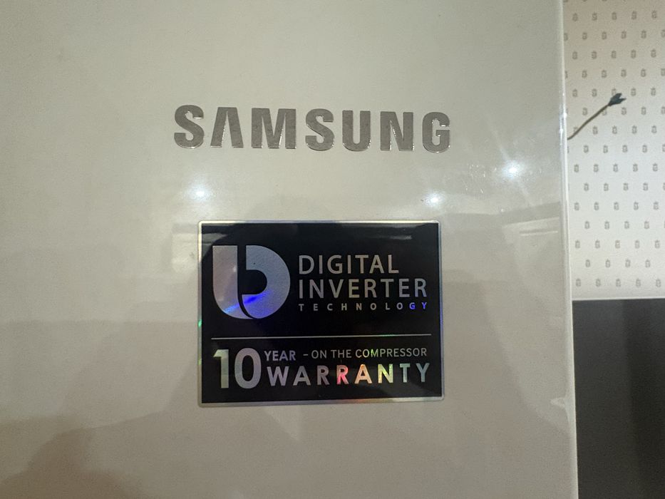 Продам холодильник Samsung (самсунг)