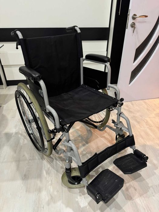We Care 9031 Рингова инвалидна количка, с чужда помощ