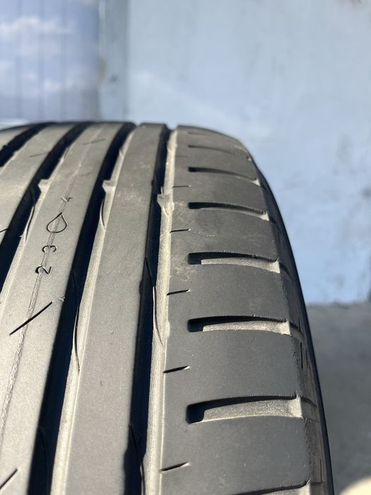 2 бр. летни гуми 215/60/16 Nokian DOT 1911 4,5/5,5 mm