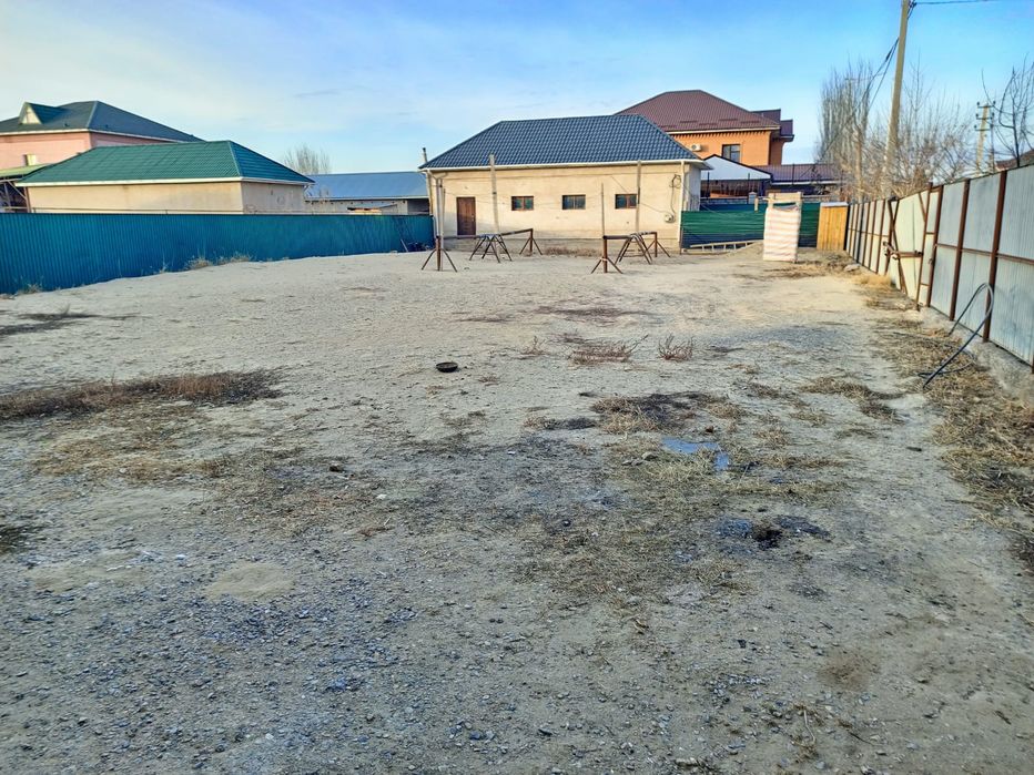 Времянка и участок