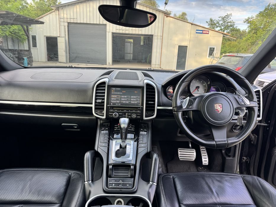 Dezmembrez Porsche cayenne 3.0 S e-hybrid