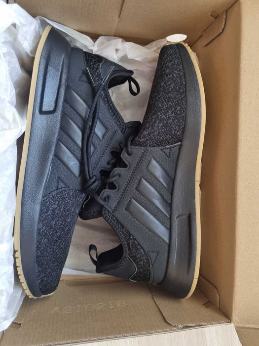 Оригинални нови унисекс маратонки Adidas originals 39 1/3