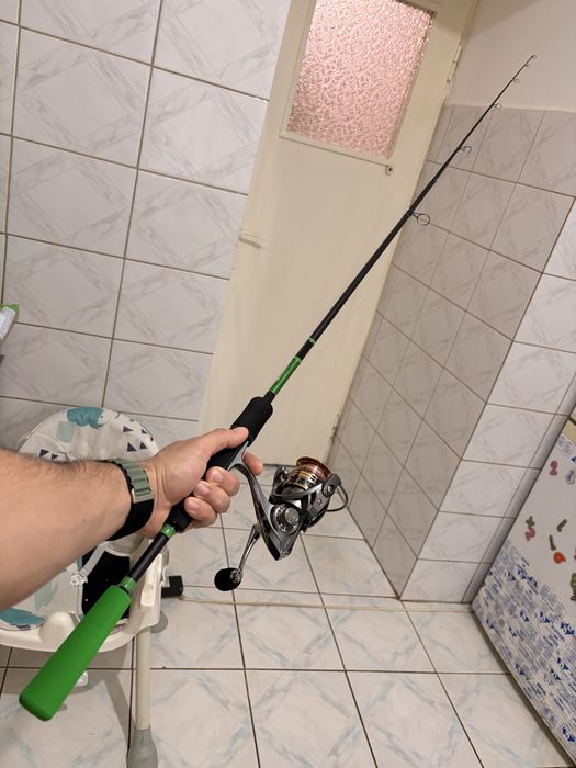 Lanseta plus mulineta spinning noua