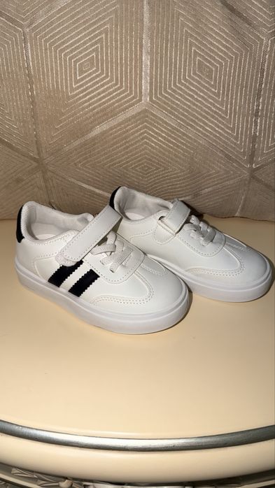 Новые Детские кроссовки