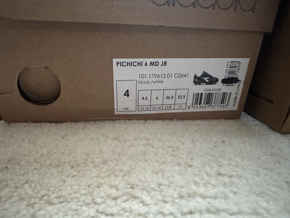 Детски футболни обувки бутонки diadora 36 и 36 1/2 номер