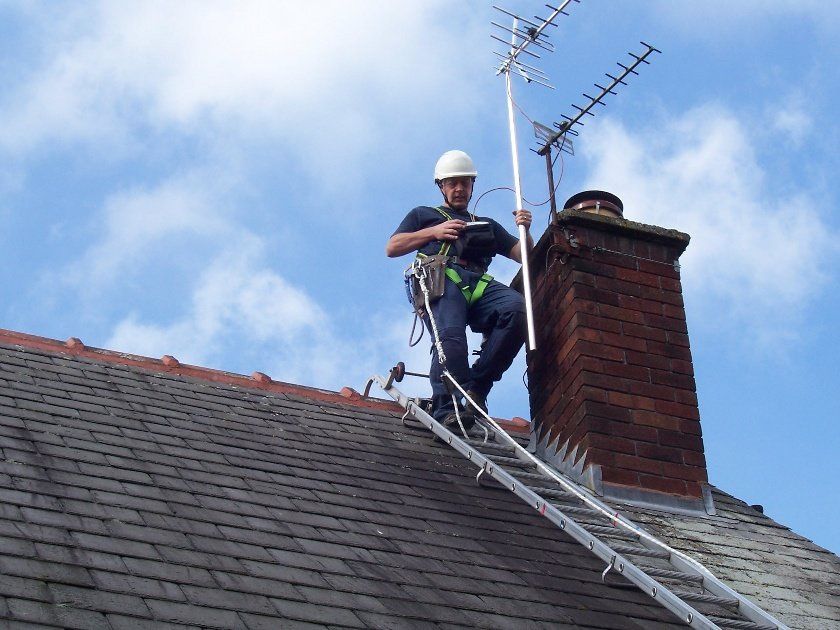 Uyizga va ishxonangizga  antena urnatamiz