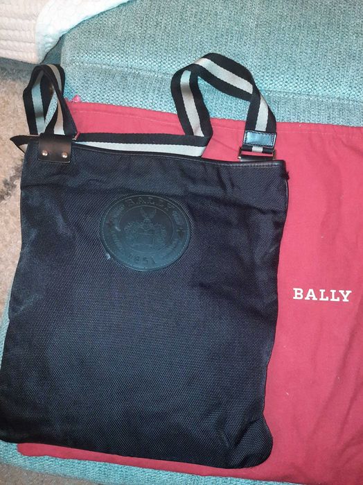 Pantofi + geanta de umăr Bally