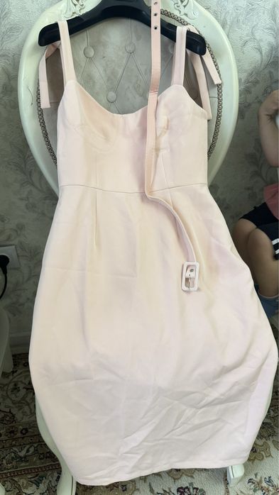 Платье коктейльное новое