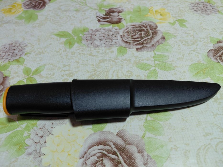 Градински нож Fiskars K40