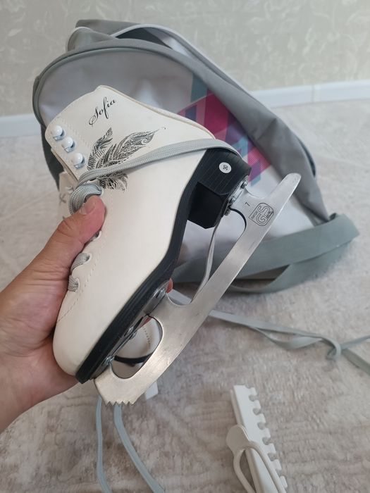 Коньки детские новые