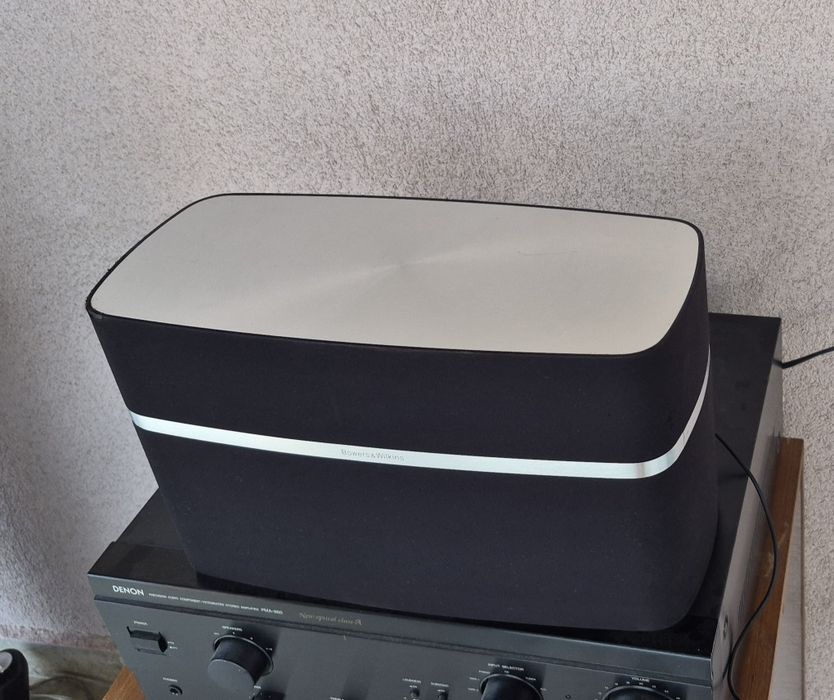 Bowers & Wilkins A7 boxa accesorii