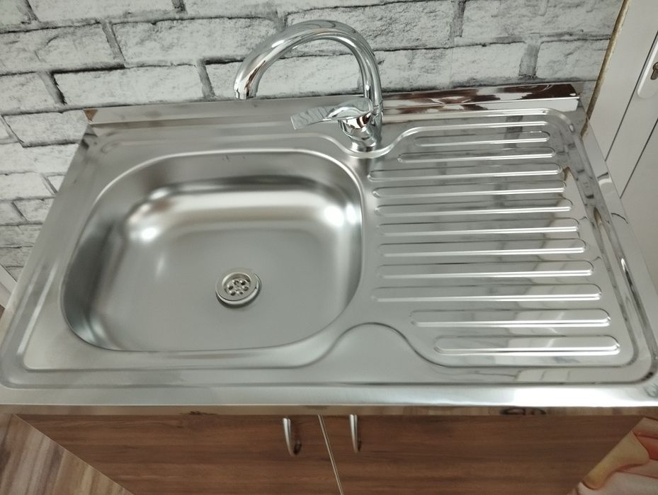 Шкаф с мивка +батерия+сифон