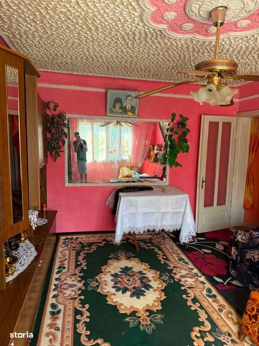 Casă P+E cu 6 camere de vânzare în Vama, Suceava – 72000