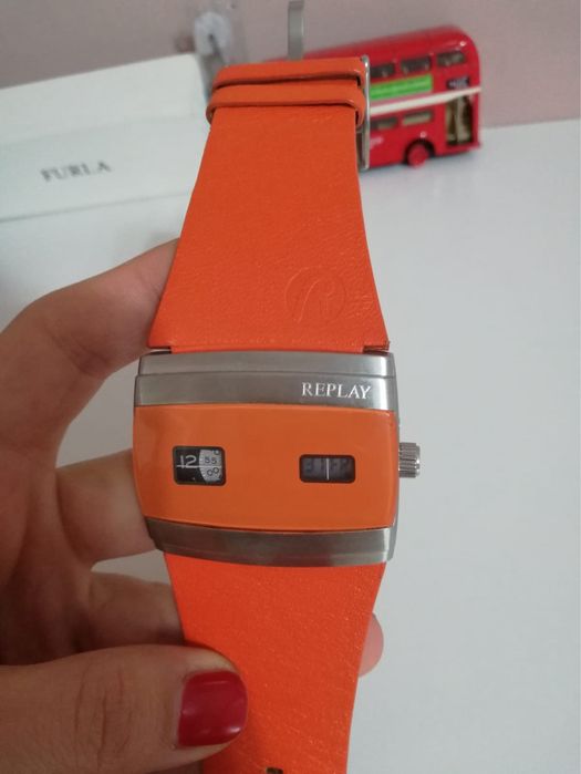 Оригинален нов часовник Replay