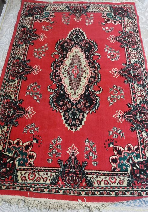 Кілемдер сатылады