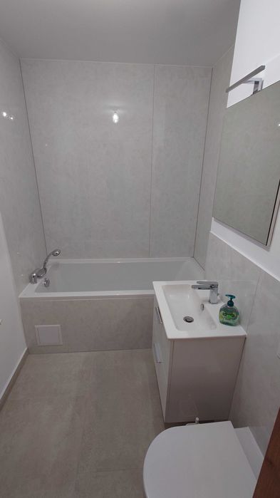 Inchiriere apartament 2 camere cu loc parcareCircumvalatiunii